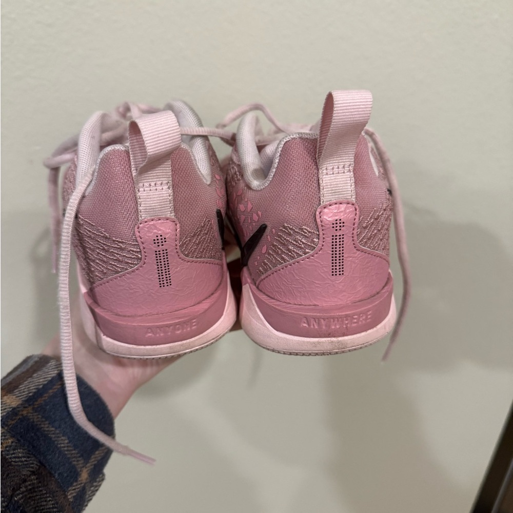 Nike Pink Women's Athletic Sneakers with Black Swoosh 5Y - Picture 4 of 6